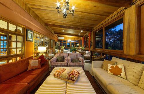 Vila Everest Hotel | Pousada Benevento