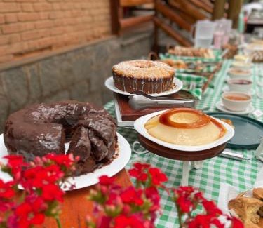 Loteamento Jardim Veu da Noiva Hotel | Pousada Casa Mantiqueira - Próxima ao Capivarí e opções de Hidromassagem