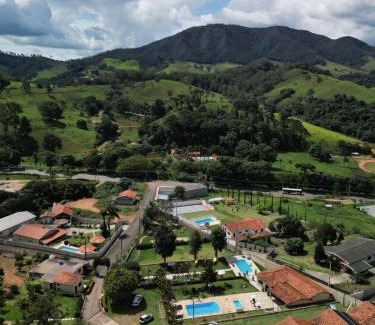Aguas de Lindoia Hotel | Pousada Flores do Campo