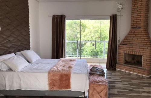 Suzano Hotel | Pousada Moriah 700 metrôs Magic City