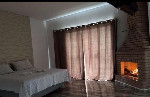 Suzano Hotel | Pousada Moriah 700 metrôs Magic City