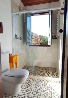 Castelo House | Pousada na Cervejaria Altezza - vista para Pedra Azul