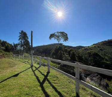 Munhoz Cabin | Pousada Pedra da Mata chalés na montanha