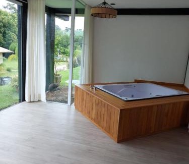 Jardim Philadelphia Hotel | Pousada Trem Chic