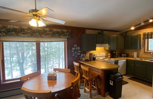 Bessemer Ski Chalet | Powdery Peak Ski Chalet- Where Mountain Memories Begin