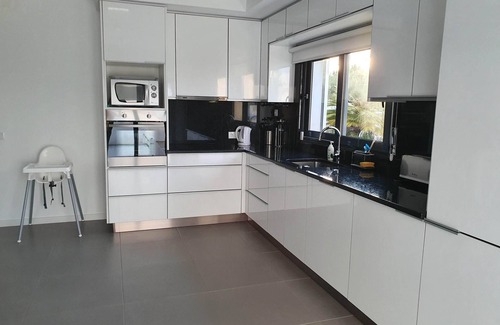 Caldas da Rainha House | Prachtige Villa met Verwarmd Privé-zwembad Vlakbij de Oceaan en Lagune