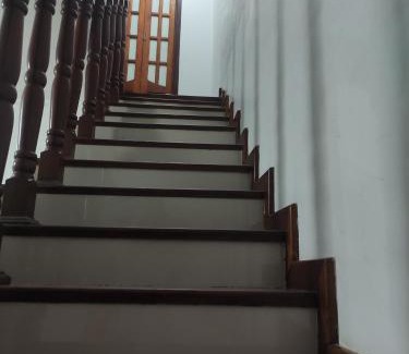 Tombo Apartment | PRAIA DO TOMBO e PRAIA DAS ASTURIAS- CASA EM COMDOMÍNIO- 2 quartos - 2 banheiros- ar cond - quintal - churrasqueira