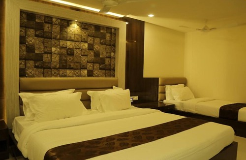 Kamalapur Hotel | Pratap Residency
