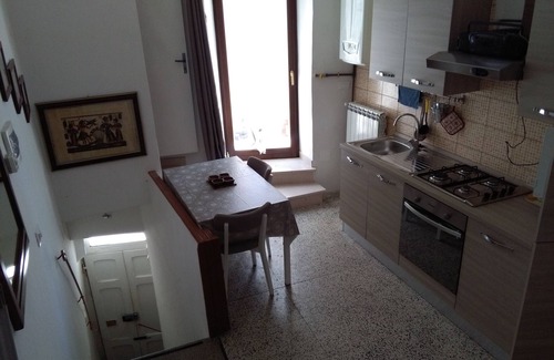Pratola Peligna House | Pratola P. Mini apt completely renovated, in the historic center.