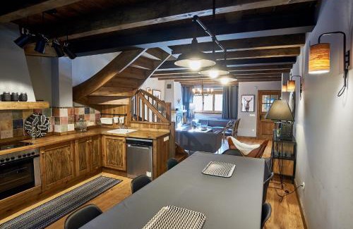 Gessa House | PRECIOSA CASA, NAUT ARAN, ALTO ARAN, GESSA, A 4 KM DE BAQUEIRA, 212 M2 wifi