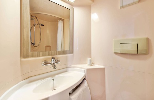 Chasseneuil-du-Poitou Hotel | Première Classe Poitiers Futuroscope – Chasseneuil