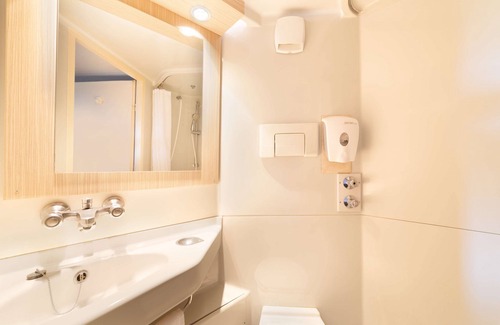 Chasseneuil-du-Poitou Hotel | Première Classe Poitiers Futuroscope – Chasseneuil