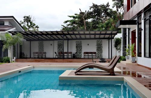 Novaliches Apartment | Premier Pool House