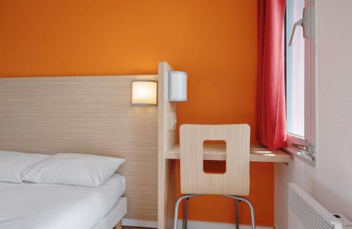 Decines-Charpieu Hotel | Premiere Classe Lyon Est - Bron Eurexpo