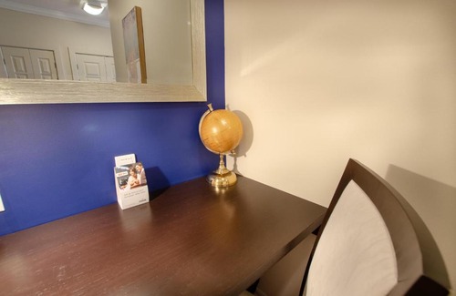 Downtown St. John's Apartment | Premiere Suites - St. John's Signal Hill Gate