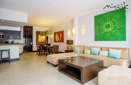 Downtown Condo | Premium 2 Bdr Private Pool Apt Steps from Beach