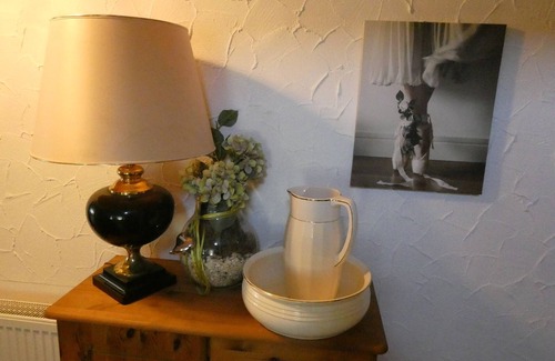 Hallwangen Apartment | Premium double room with shower and WC, approx. 22 sqm