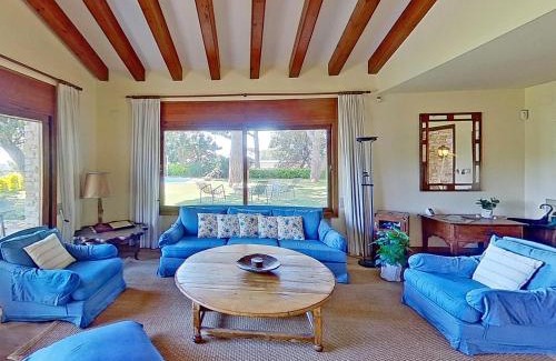 Sant Andreu de Llavaneres House | Premium Habitat Tavellera