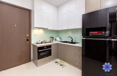 Phu Nhuan Apartment | Premium Luxury 2Brs Apt, Free Gym and Pool