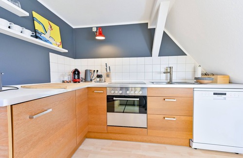 Kaßberg Apartment | Premium Quarter "Karl" with own parking space