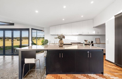 Buninyong Other | Prestige Farm Stay ~ Pool & Foosball ~ Yard