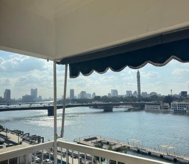 Downtown Cairo Apartment | Prestigious Nilefront Residence, 5-Star Cairo Views