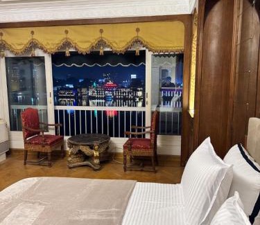 Downtown Cairo Apartment | Prestigious Nilefront Residence, 5-Star Cairo Views