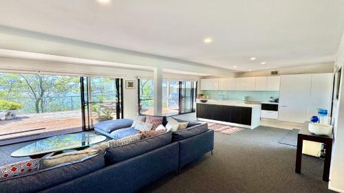 Pretty Beach House | 'Pretty Beach Escape' by HolidayCo