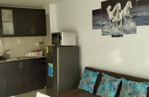 Tonsupa Condo | Pretty & Cozy One Bedroom Apartment! 2 Pools & 5 minute walk to Tonsupa Beach!