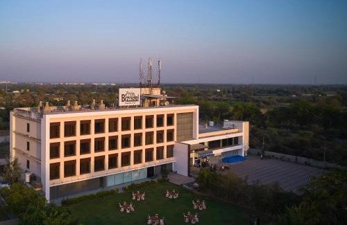 Savli Hotel | Pride Biznotel Manjusar Vadodara Near Sokhda Lake