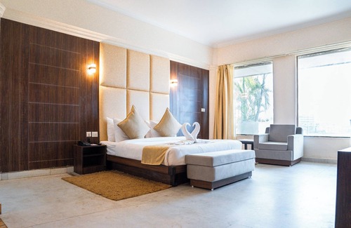 Dehradun Hotel | Pride Premier Solitaire Dehradun