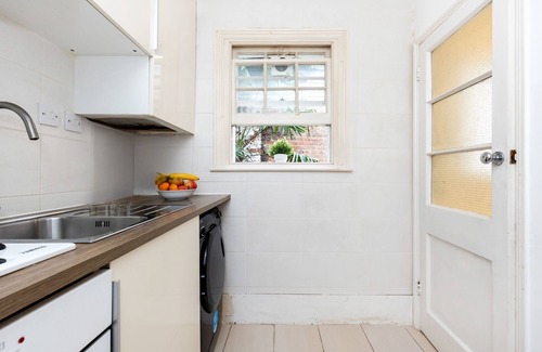 Bryanston and Dorset Square Apartment | Prime 1BR Steps from Regent’s Park & London Zoo