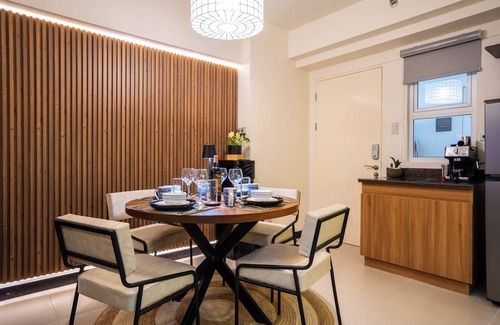 Barangka Ilaya Apartment | Prime 2-BR apartment near major business districts