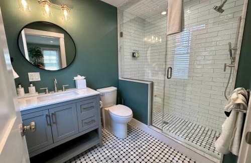 Yachting Village House | Prime Location! Renovated House! 6 Bed4 Bath