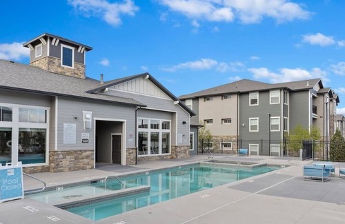 Suncrest Apartment | Prime Orem location with pool & hot tub. Sleeps 6!
