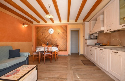 Gardola Apartment | Principe, with huge balcony and lake view