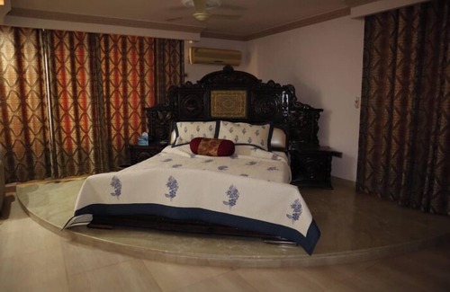 Kalka Hotel | Prithvi Farm Cottage And Villa Pinjore