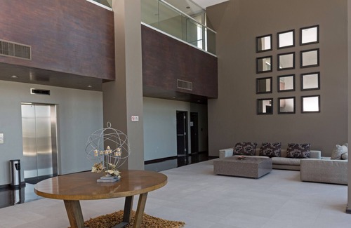 San Pedro Garza Garcia Apartment | Privacidad y comodidad en ubicación céntrica.