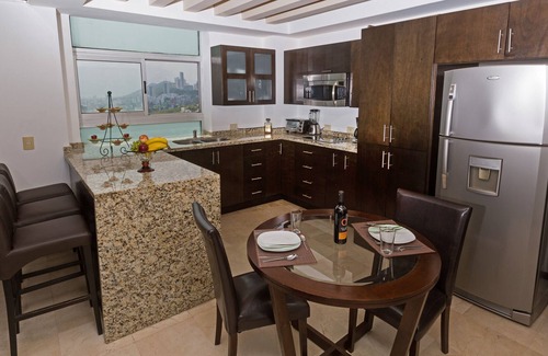 San Pedro Garza Garcia Apartment | Privacidad y comodidad en ubicación céntrica.