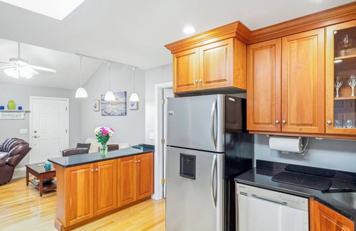 Old Lyme Apartment | Private, 1 bed/1.5 bath apt close to local beaches