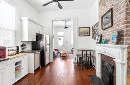 Freret Apartment | Private 2BR Condo in Uptown by Hosteeva