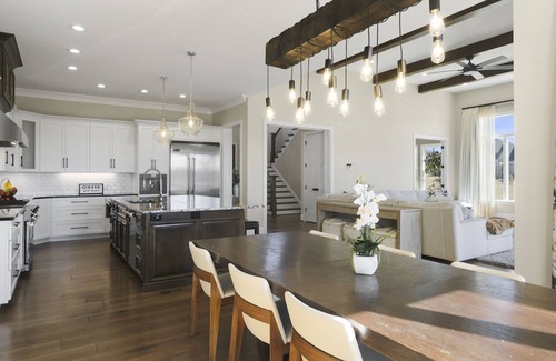 Buechel House | Private 6-acre haven in serene east Louisville near Valhalla.