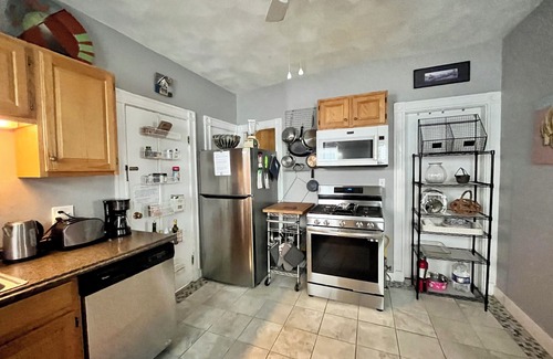 Strawberry Hill Apartment | Private Apartment near Fresh Pond, Dog friendly