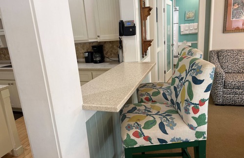 Tybee Island House | Private apartment with shared saltwater pool and washer & dryer