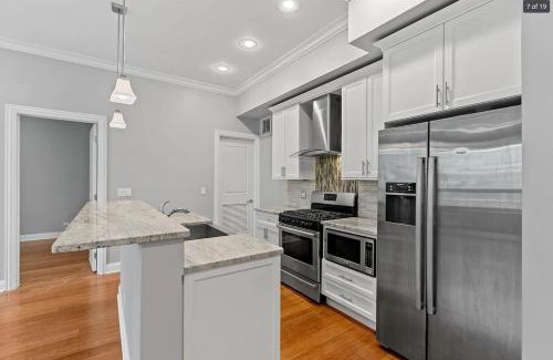 River West Apartment | Private Balcony 1 Garage Parking Sleeps 6