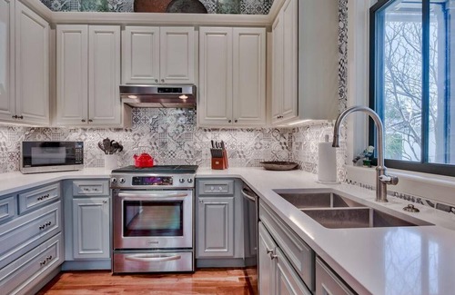 Rosemary Beach House | PRIVATE BEACH/POOL ACCESS-Stylish Decor- Great Family/Outdoor Space -4 Bikes