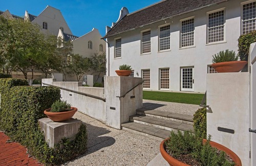 Rosemary Beach Apartment | PRIVATE BEACH/POOL ACCESS-Charming Pied-a-Terre-Sophisticated Charm-2 Adults