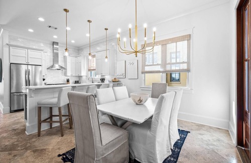 Rosemary Beach House | PRIVATE BEACH/POOL ACCESS-Charming Cottage-Lovely Courtyard-4 Bikes
