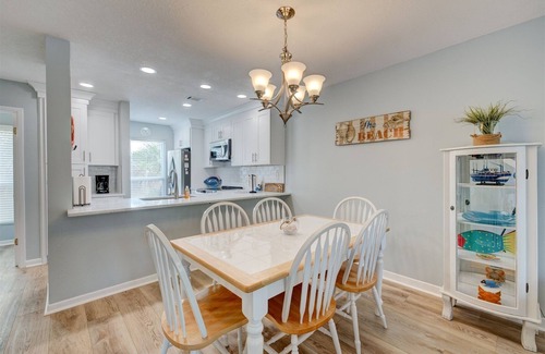 Seacrest Condo | PRIVATE BEACH - Gulf Peeks - Newly renovated - Bikes incl - 7 Palms