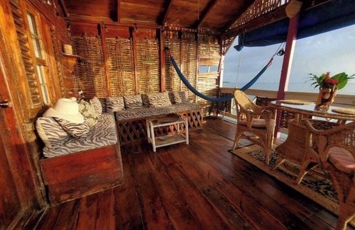 Cave Cottage | Private beachfront paradise 2cottages & 2 rooms in Bluefield's Bay AC, Wi-Fi